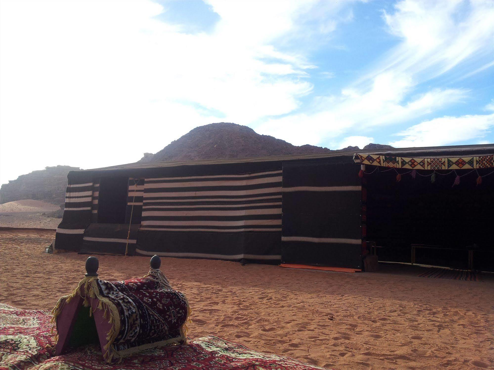 Wadi Rum Caravan Camp エクステリア 写真